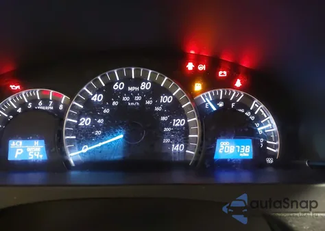 2013 Toyota Camry z USA, uszkodzony, nr VIN 4T1BF1FK2DU654028